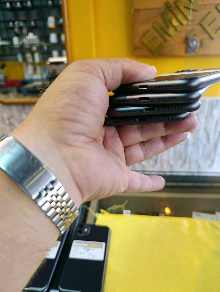 iPhone 11 TR - 2