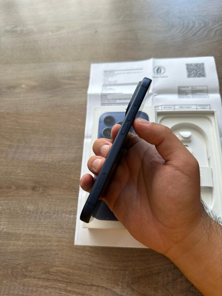 iPhone 17 Pro yurtiçi kutulu faturalı 22.5 ay garantili pil 100 - 5