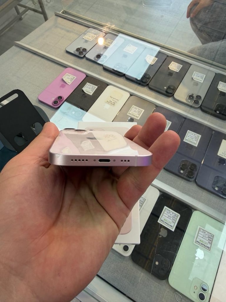 İPHONE 13 128 GB HAFIZA 1 AY GARANTİLİ PİL DURUMU 78 1 2 NAZARLIK VAR - 5
