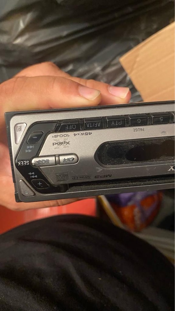 sony teyp cd çalar aux var - 2