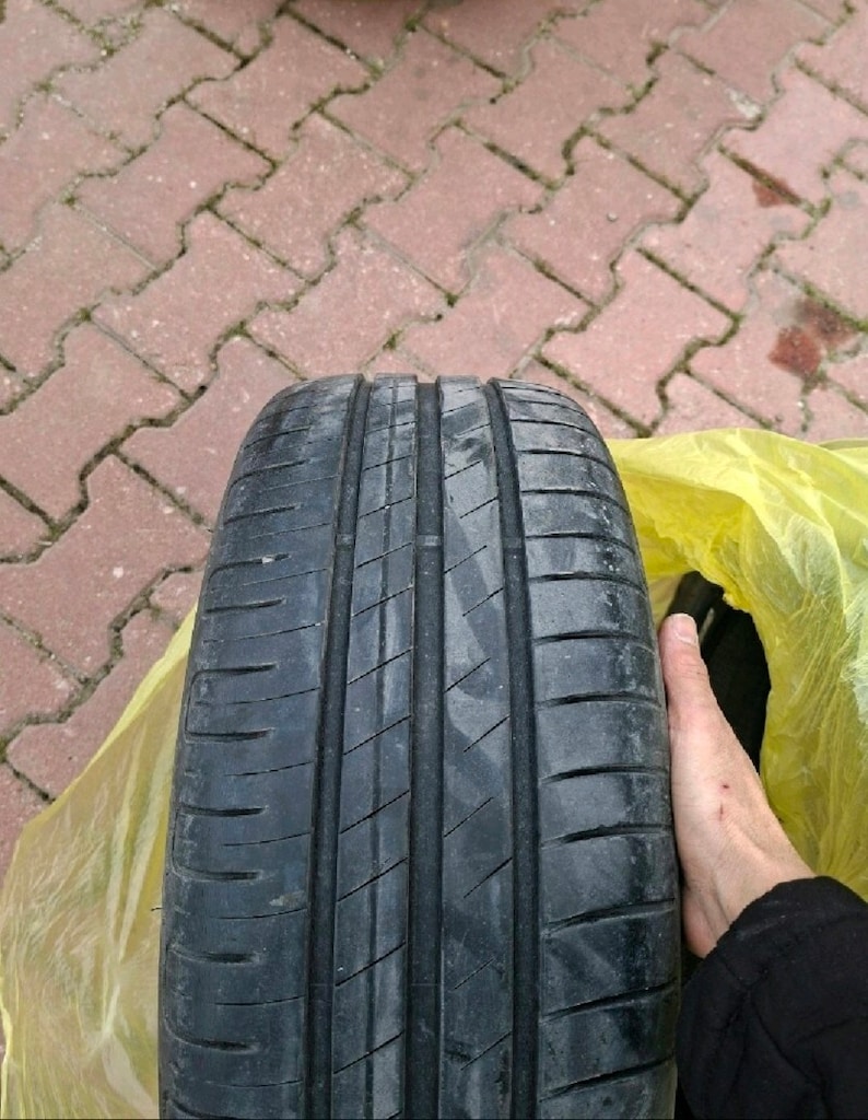 goodyear efficientgrip performance 195 50 r15 - 4