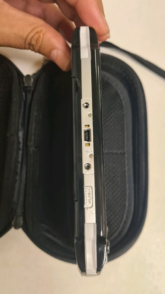 PSP 3004 Slim oyun konsolu - 8