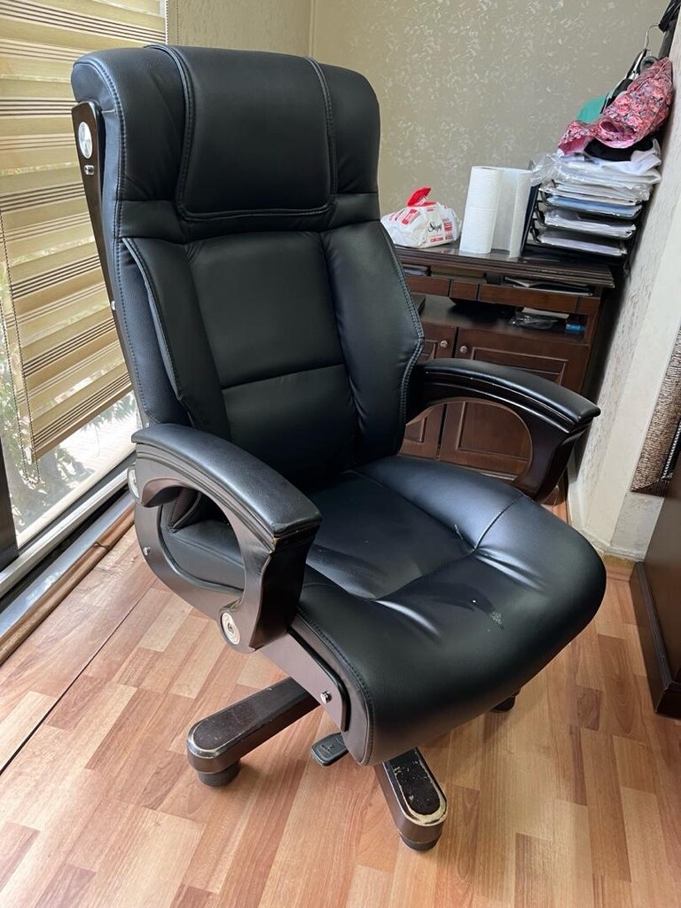 Ahşap Makam/Ofis Takımı (Masa, Konsol, 3 Adet Koltuk/Sandalye) - 3