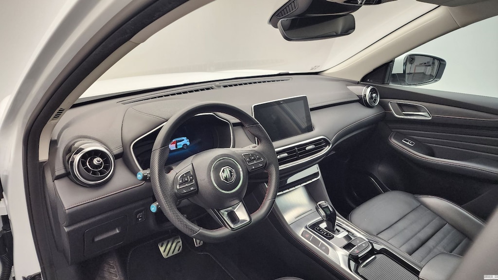 HS LUXURY 1.5T AT - 11