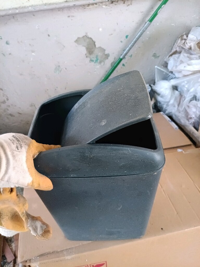 çöp kutusu - 2