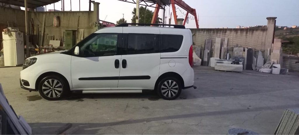 düşük km hatasız boyasız doblo premio plus - 8