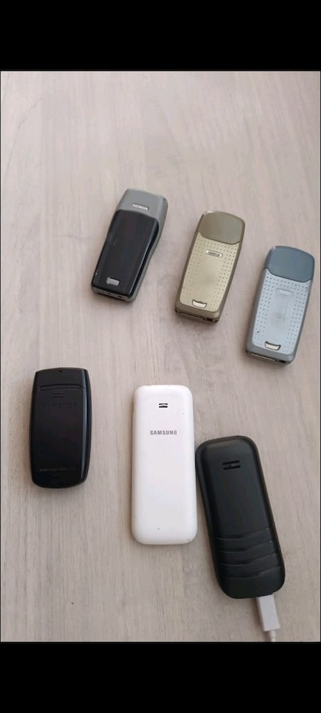 SAMSUNG NOKİA TUŞLU ASKER ANNE BABA TELEFONU TEMİZ SORUNSUZ TAKASYOK - 2