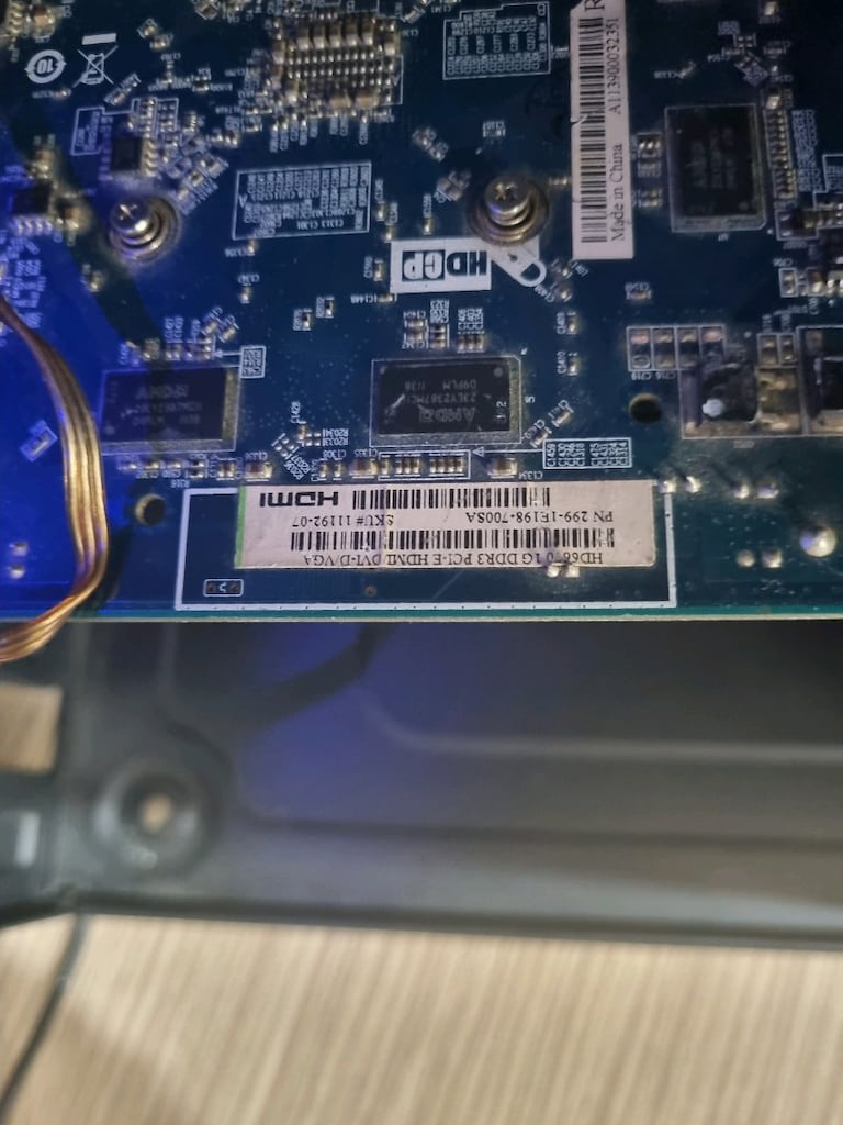 SATILIK XEON 4.NCÜ NESİL İŞLEMCİLİ KASA 8 gb rem - 6