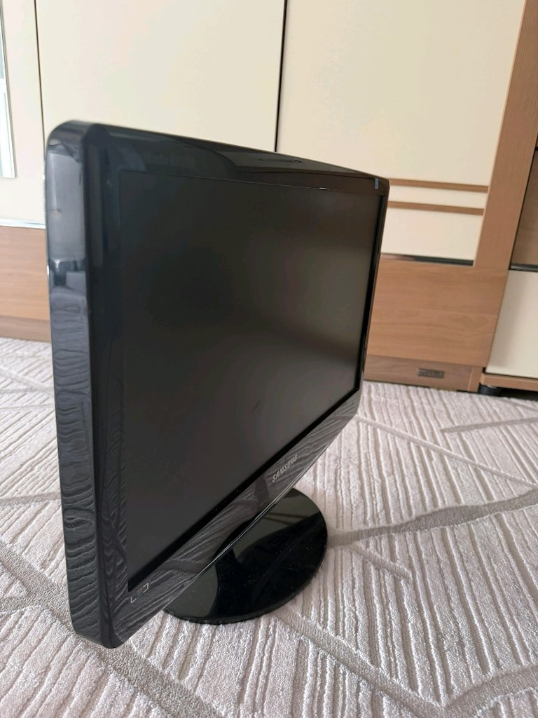 monitör - 3