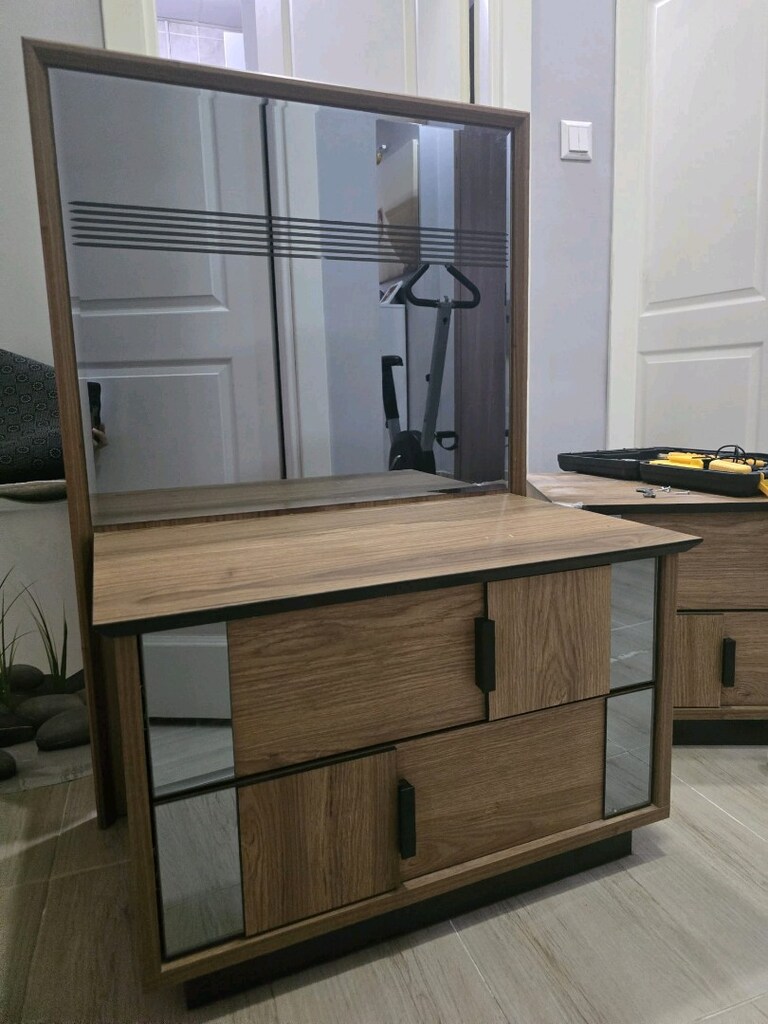 2 tane aynali komidin+ 1 tane boy aynası - 3