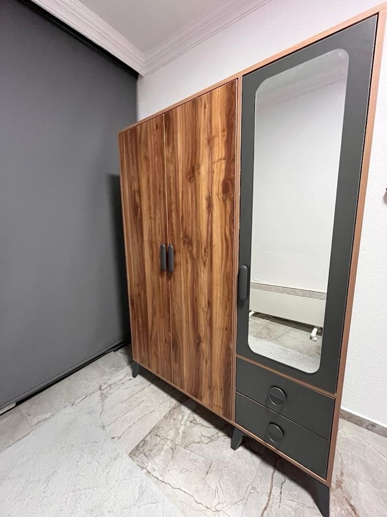 3 kapılı gardırop