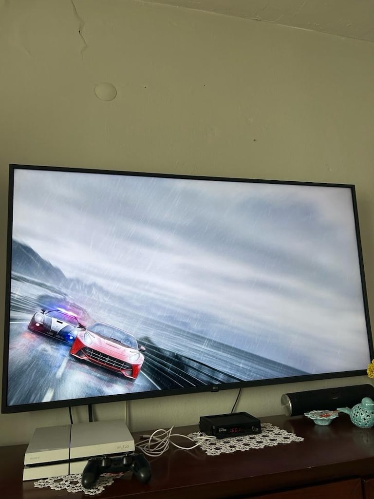 PS4 iki kol ve içinde oyunlar yüklü - 5