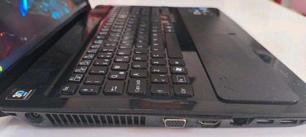 SONY VAİO OZEL SERİ_16.4 3D FUL HD_İ7 _12 RAM_4GB EK_ BLURAY_128 ssd - 2