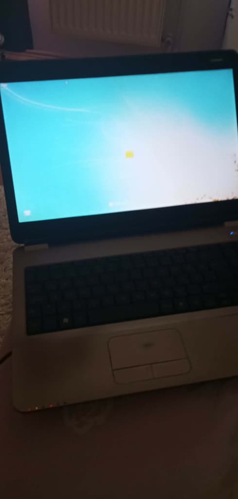 CASPER NİRVANA LAPTOP EKRANIN SAĞ ALT KÖŞESİNDE PAS LEKESİ VARDIR - 9