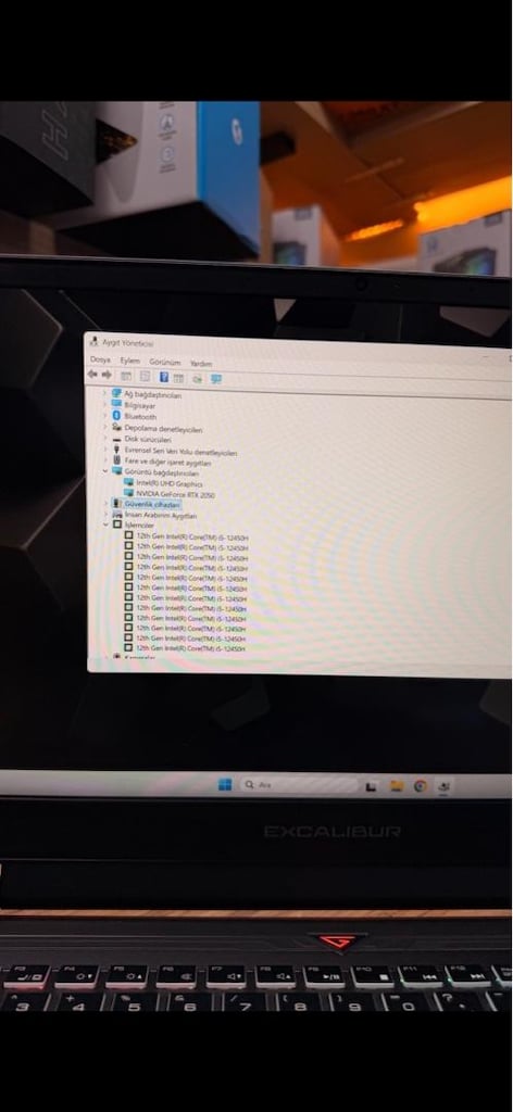 " TEMİZ " EXCALİBUR - i5 12450H / RTX 2050 Gaming Laptop - 8