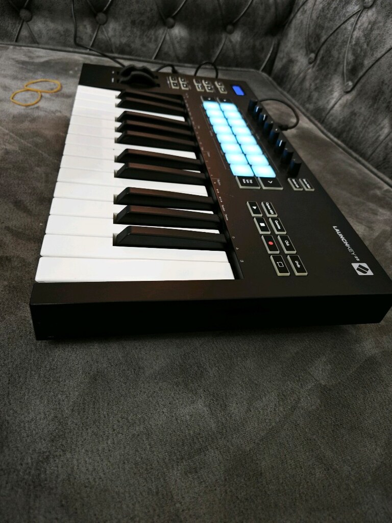 Novation Launchkey 25 MK3 - 9
