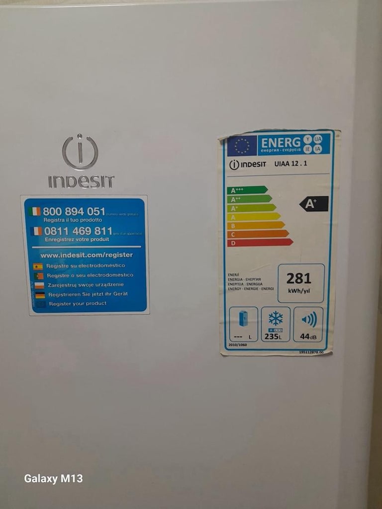 Indesit 7 Raflı Derin Dondurucu - 3