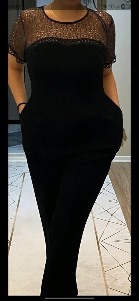Siyah dantelli tulum