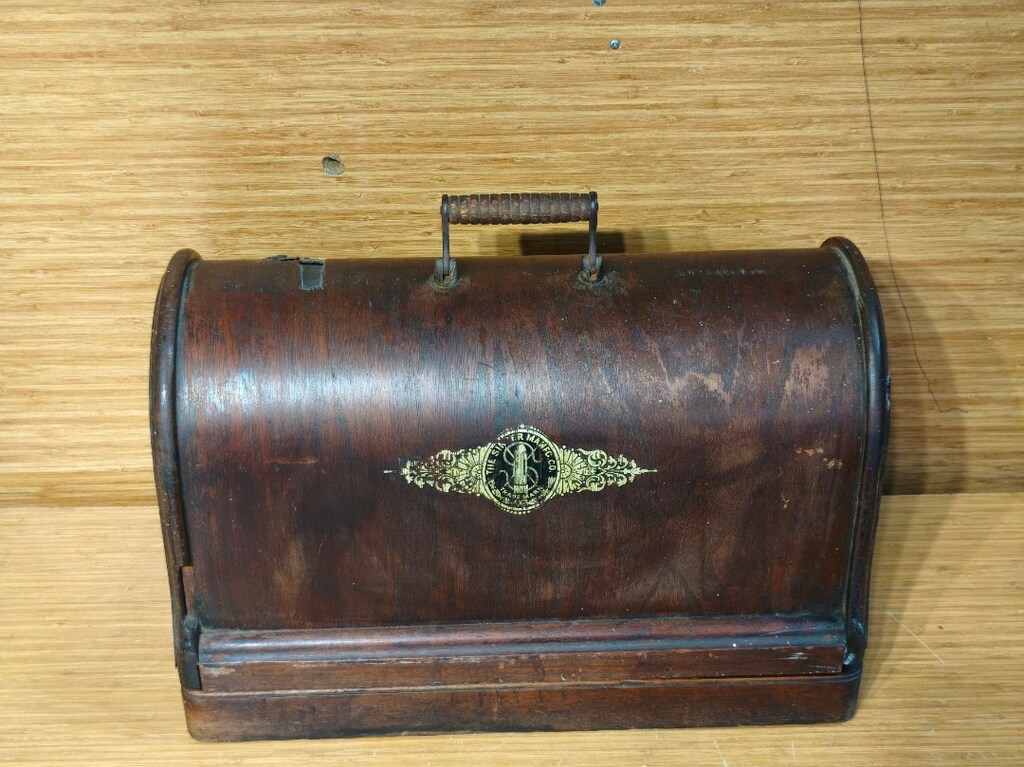 1900 yılı yapımı antika Singer dikiş makinesi - 7