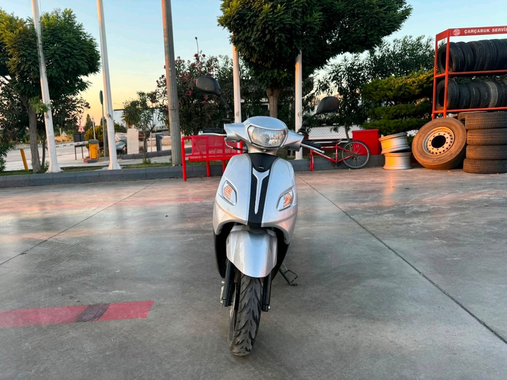 Apec PS5 125 cc Scooter - 2
