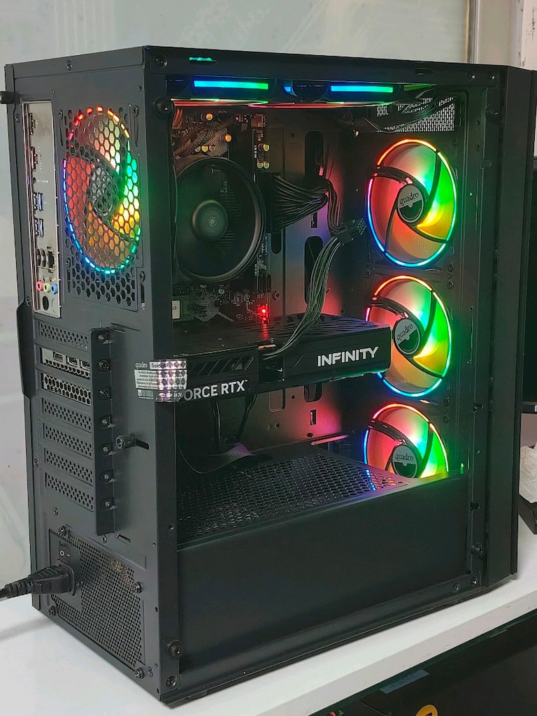 RTX 5060 RYZEN5 7500F 16GB RAM 512GB M2SSD 650W QUANTUM KASA - 6