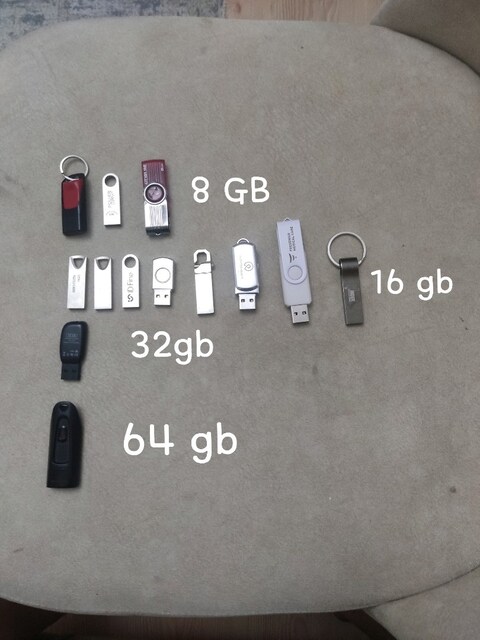 çeşitli GB larda flash hepsi birden