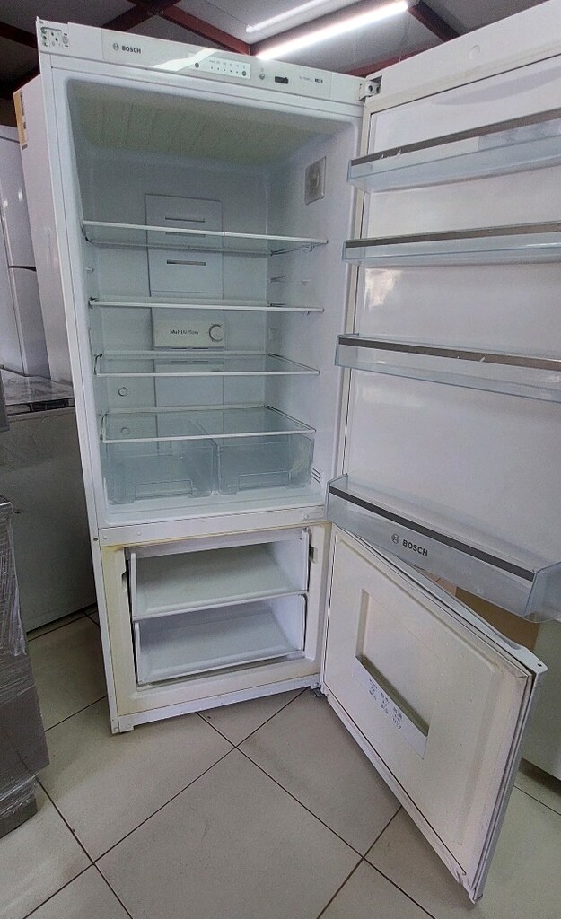 BOSCH NOFROST BUZDOLABI - 4