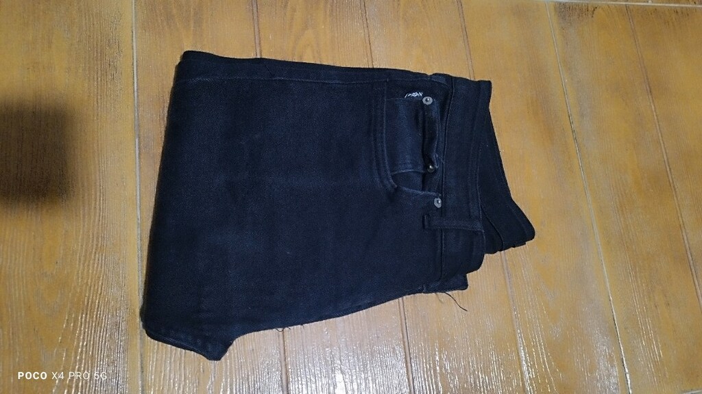 #Zara skinny jeans pantolon Piyasası çok pahalıdır.. Eni çekilince 42 - 6