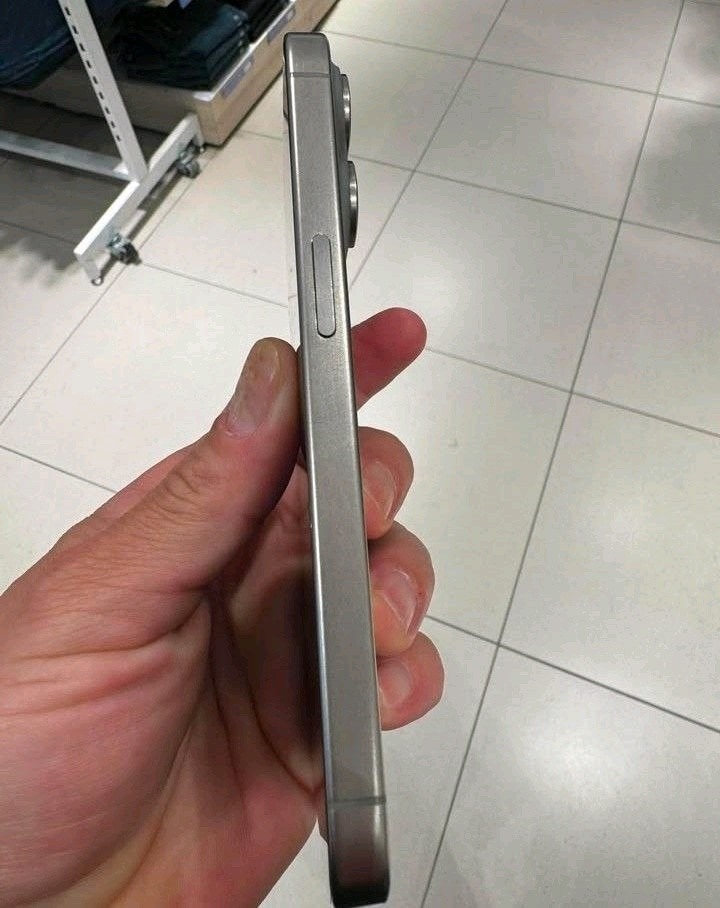 İlk Sahibinden İPhone 15 Promax - 3