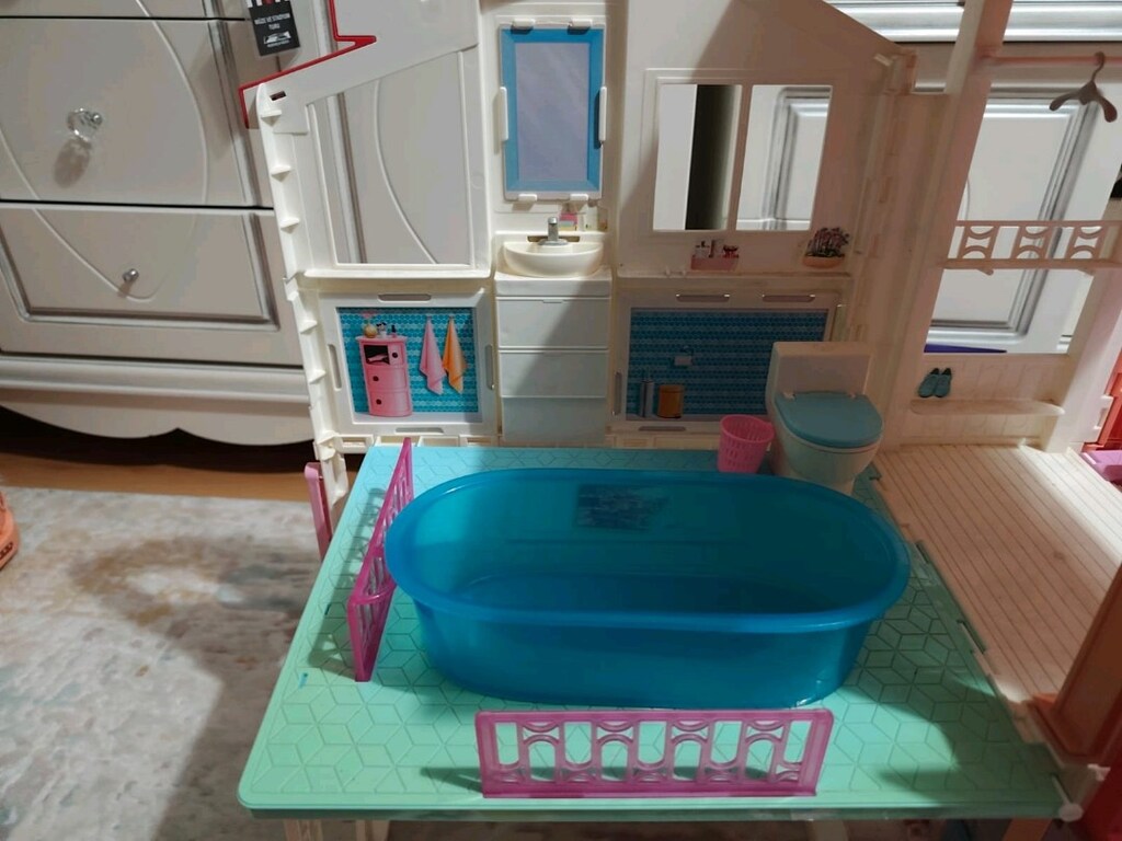 Barbie'nin Muhteşem Malibu evi - 3
