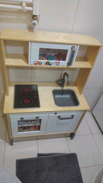 ikea oyuncak mutfak dolabı