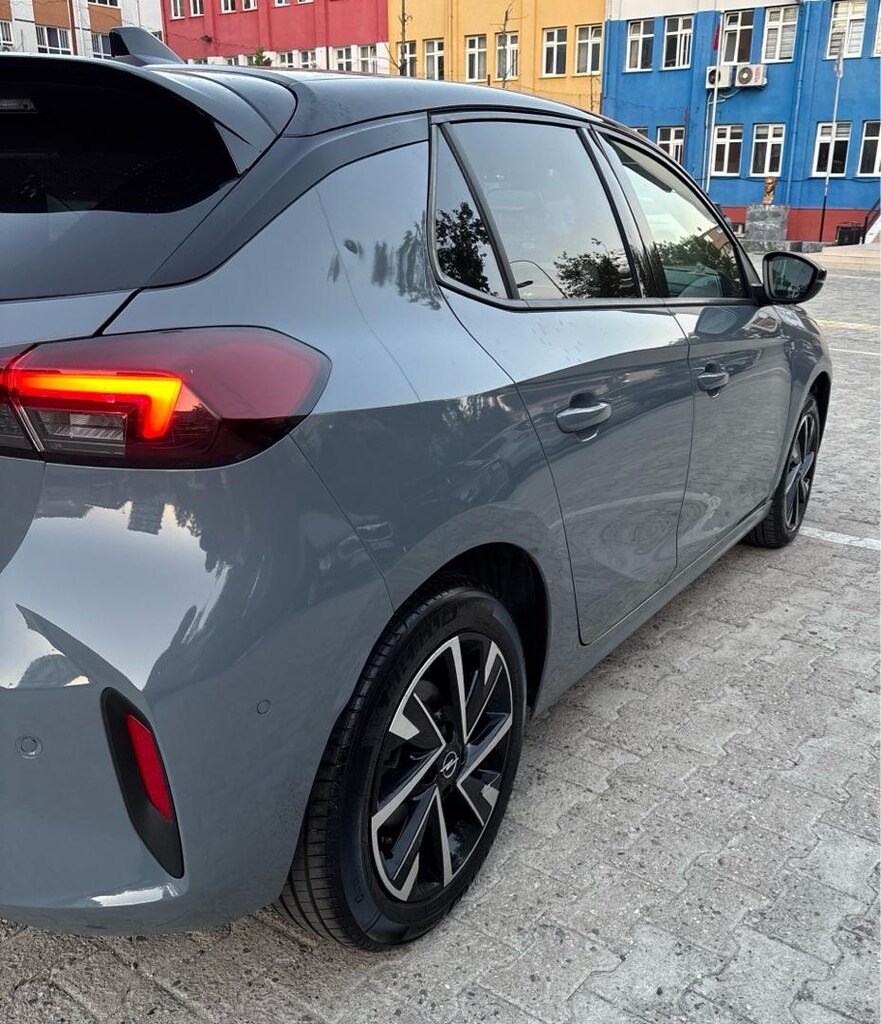 full en dolu paket Opel corsa 1.2 GS 11.900 km. OTOMATİK - 10