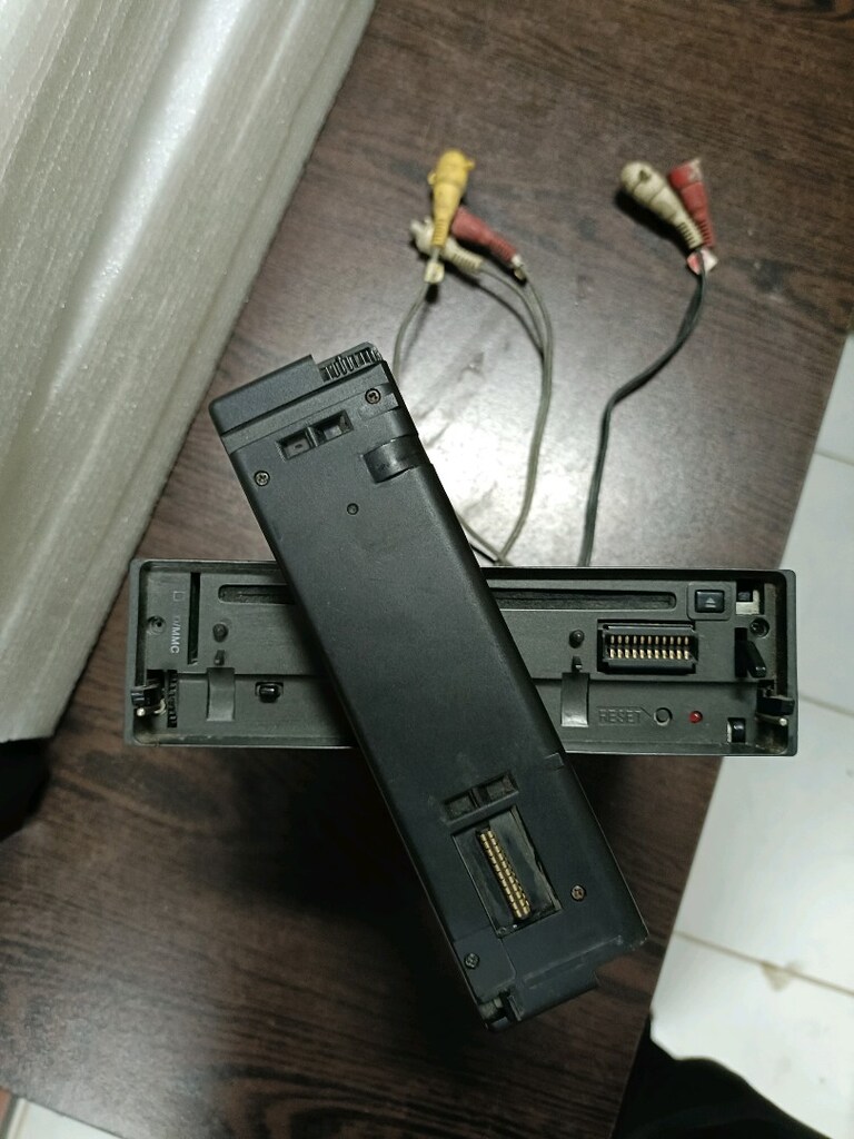 Harward HR 171 model CD/USB/SD çalarlı oto teyp. - 2