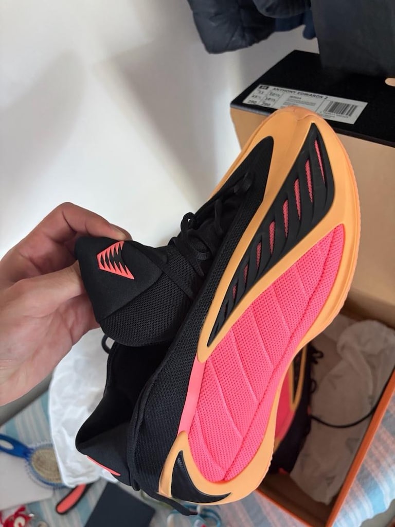 DOKTORDANAdidas Anthony Edwards 2 With Love JS3514 – 45⅓ – Kutulu - 3