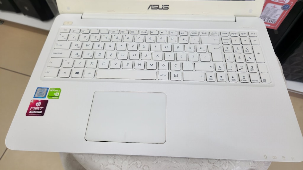 ABT BİLİŞİM – ASUS | i5-7200U | 12 GB RAM | 240 GB SSD | 940MX - 4