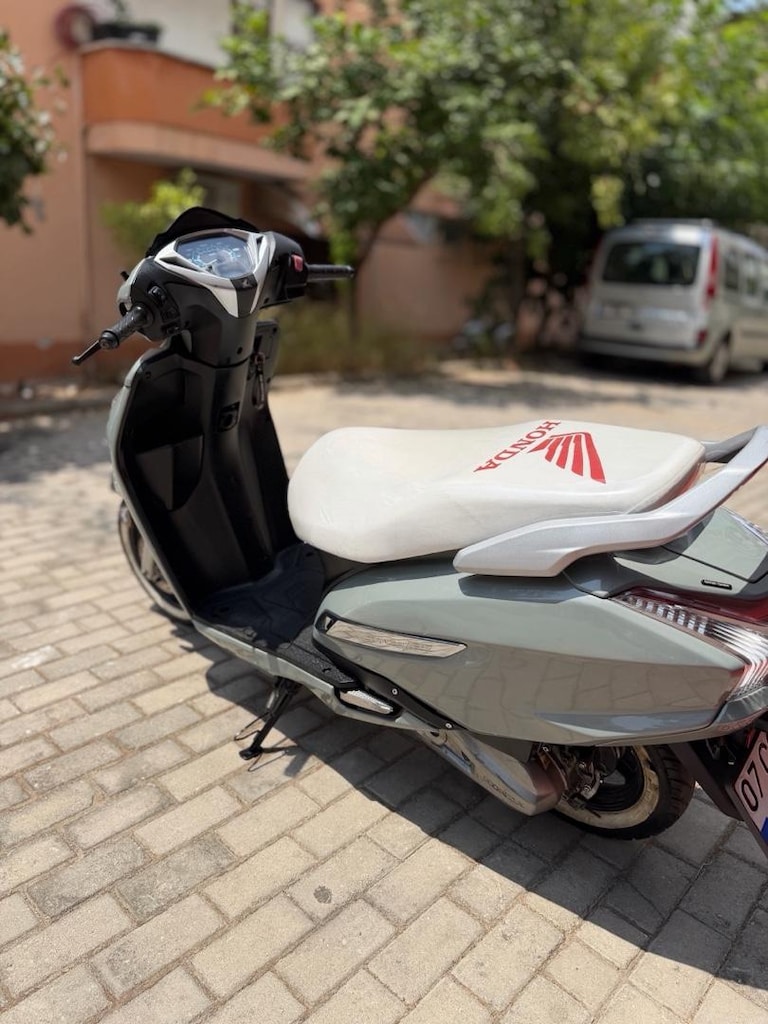 2023 model 17.000 km Nardo gri Activa - 7