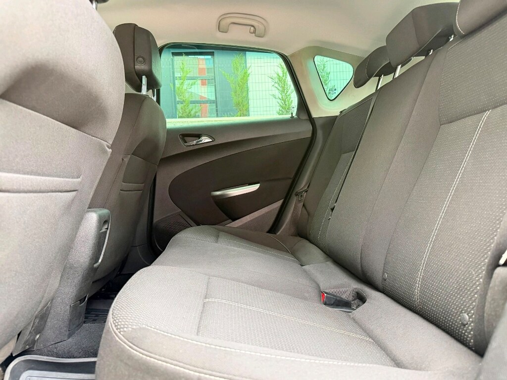 Otomatik vites Opel Astra bakımlı temiz araç - 12