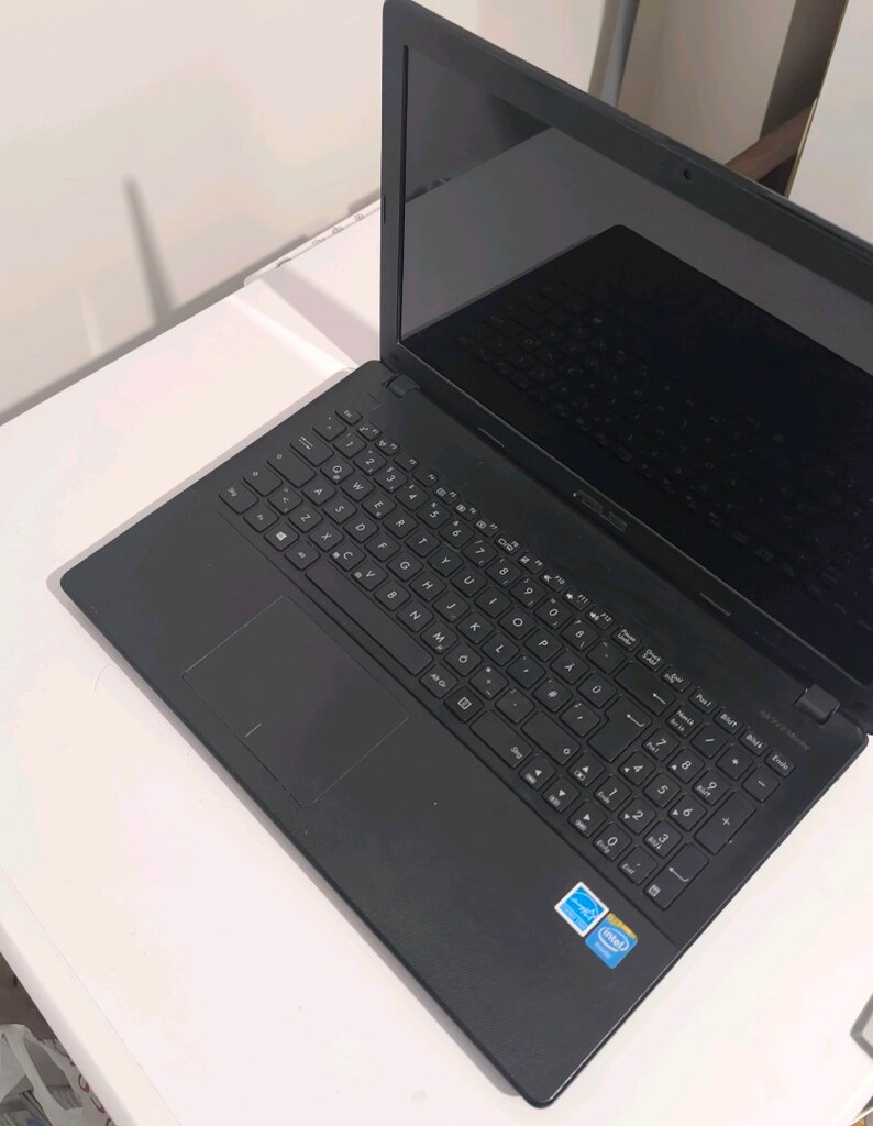 Intel celeron işlemci 4 GB RAM 500 GB hardisk batarya sağlam - 2