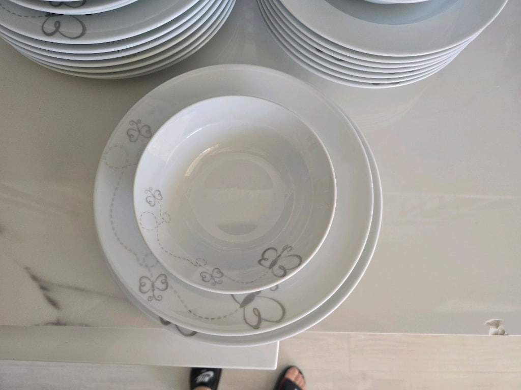 32 parça 8 kişilik güral porselen yemek tk. - 2
