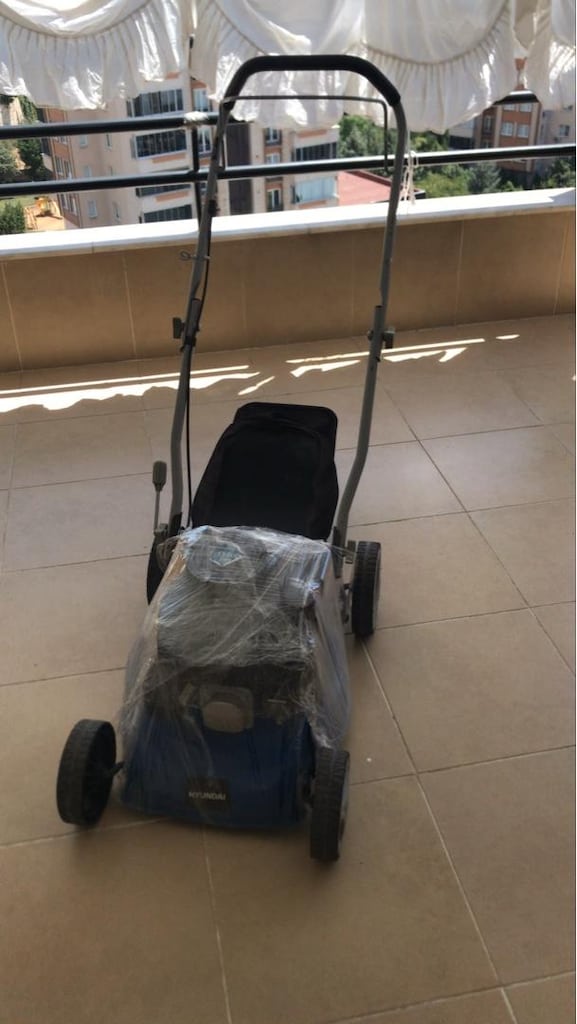 Çim Biçme Makinesi- Hyundai 132 CC OHV - HYM410P