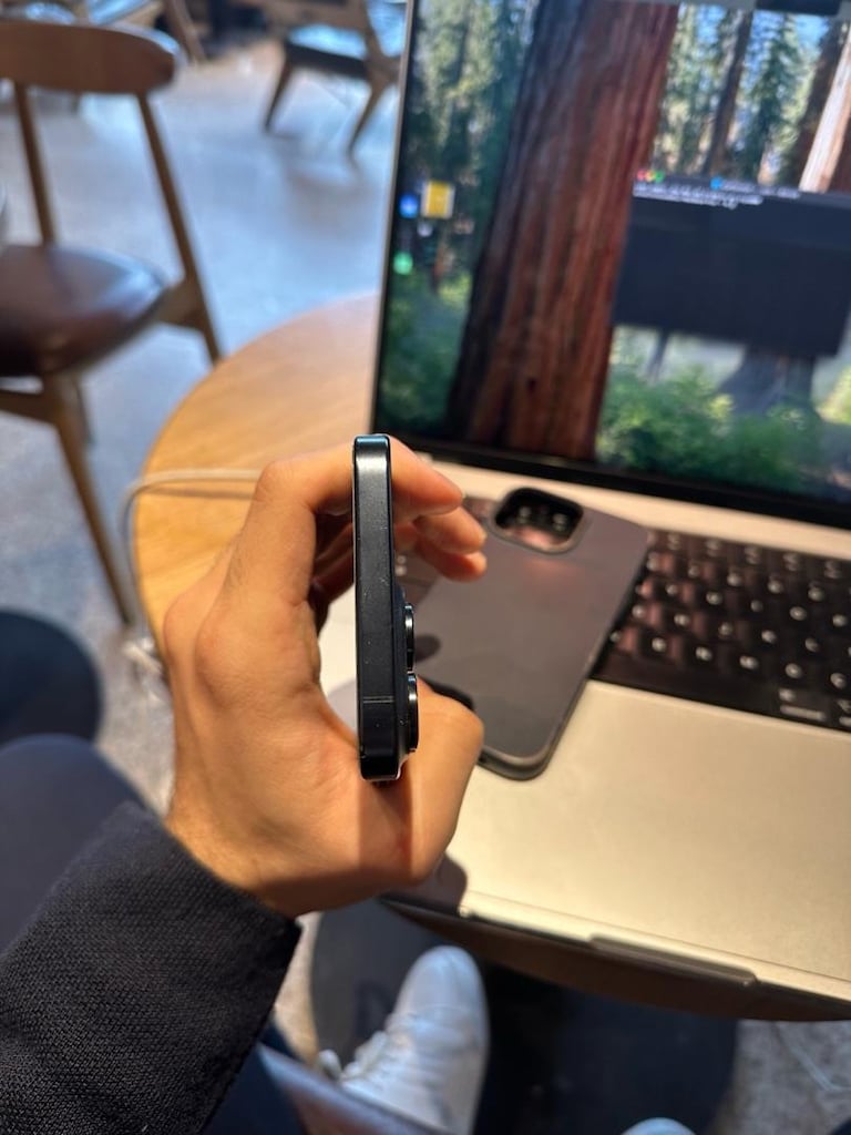 iPhone 15 Pro Max Yd 512GB - 5