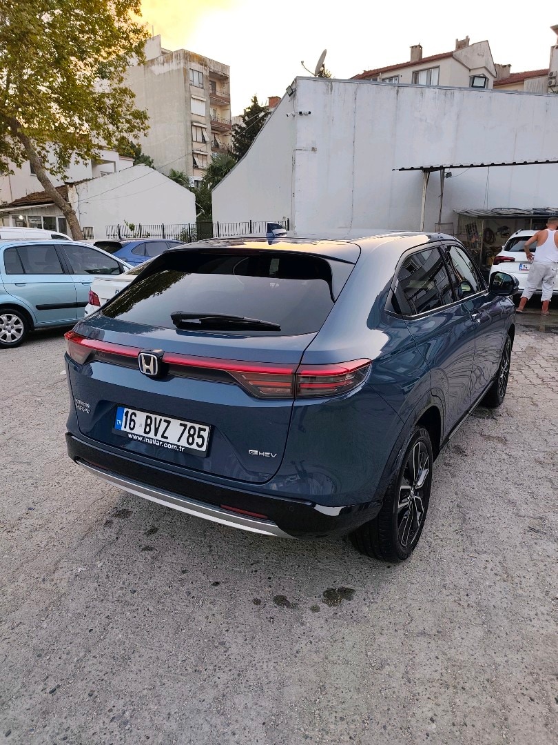 Sahibinden Honda HRV Hibrit Advance Paket - 3