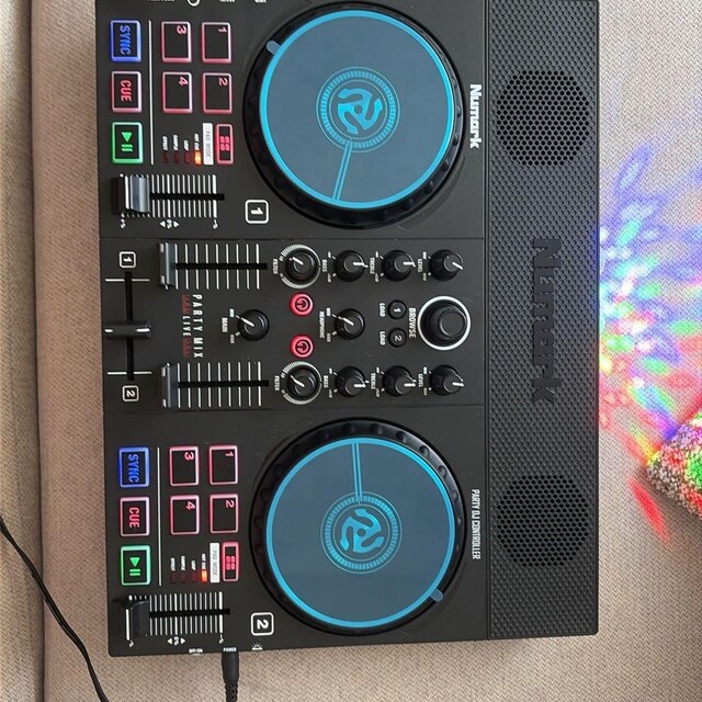 Numark Party Mix Live DJ Controller