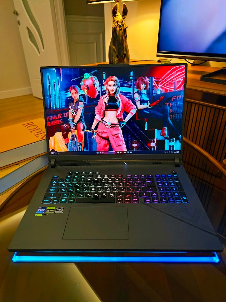 Asus Rog Strix G18 i9-14900hx 240hz 18 inc Rtx4060 Laptop - 2