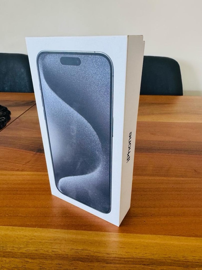 İPHONE 15 PRO MAX BLACK TİTANİUM - 2