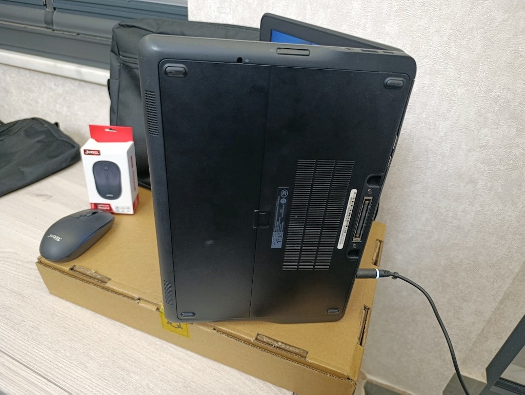 Temiz Dell Latitude E7240 Laptop – i5 / 8 GB RAM / 128 GB SSD - 5