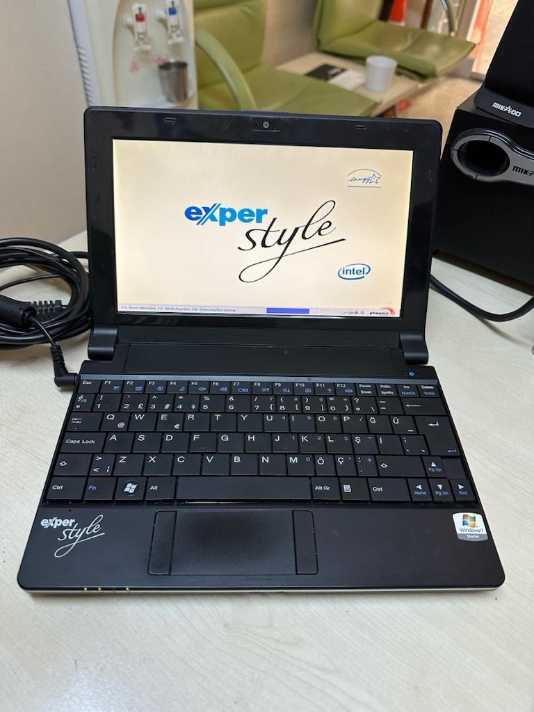 NETBOOK ATOM N450 / 1.66 Ghz ÇİFT ÇEKİRDEKLİ TERTEMİZ - 2