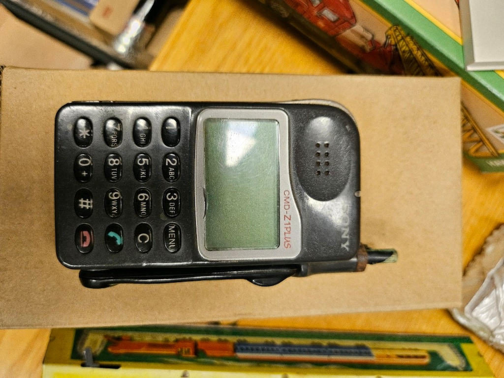 ANTİKA CEP TELEFONU KOLEKSİYONU - 13