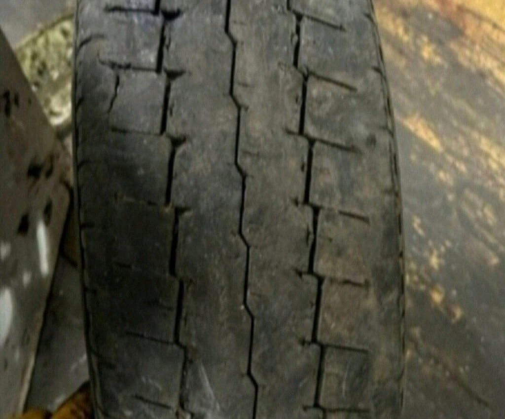 Ford Transit Cant Lastik 215 75 16 1 Adet - 3