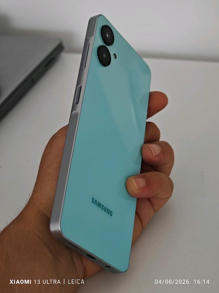 Samsung A06 - 5